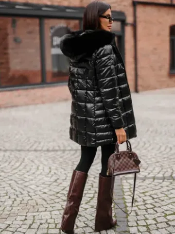 Kurtka zimowa damska długa z futerkiem czarna JS/16M9120/392Z^Ozonee Outlet